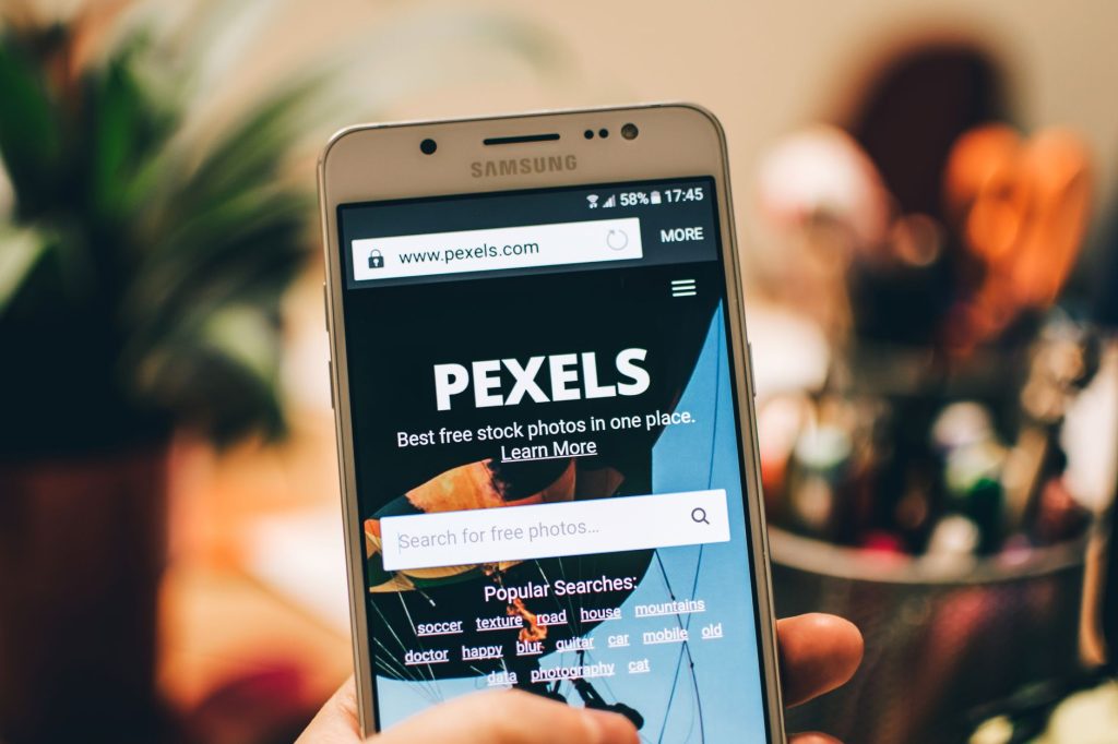 Testing how a website loads on a phone over mobile data